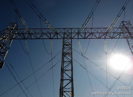 南京新庄地铁站施工挖断电缆造成停电